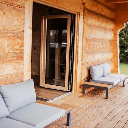 Przy Szlaku بيت للعطل *